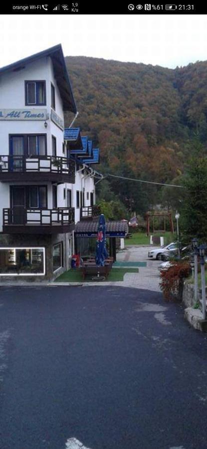 Hotel All Times Timisu de Jos Exterior foto
